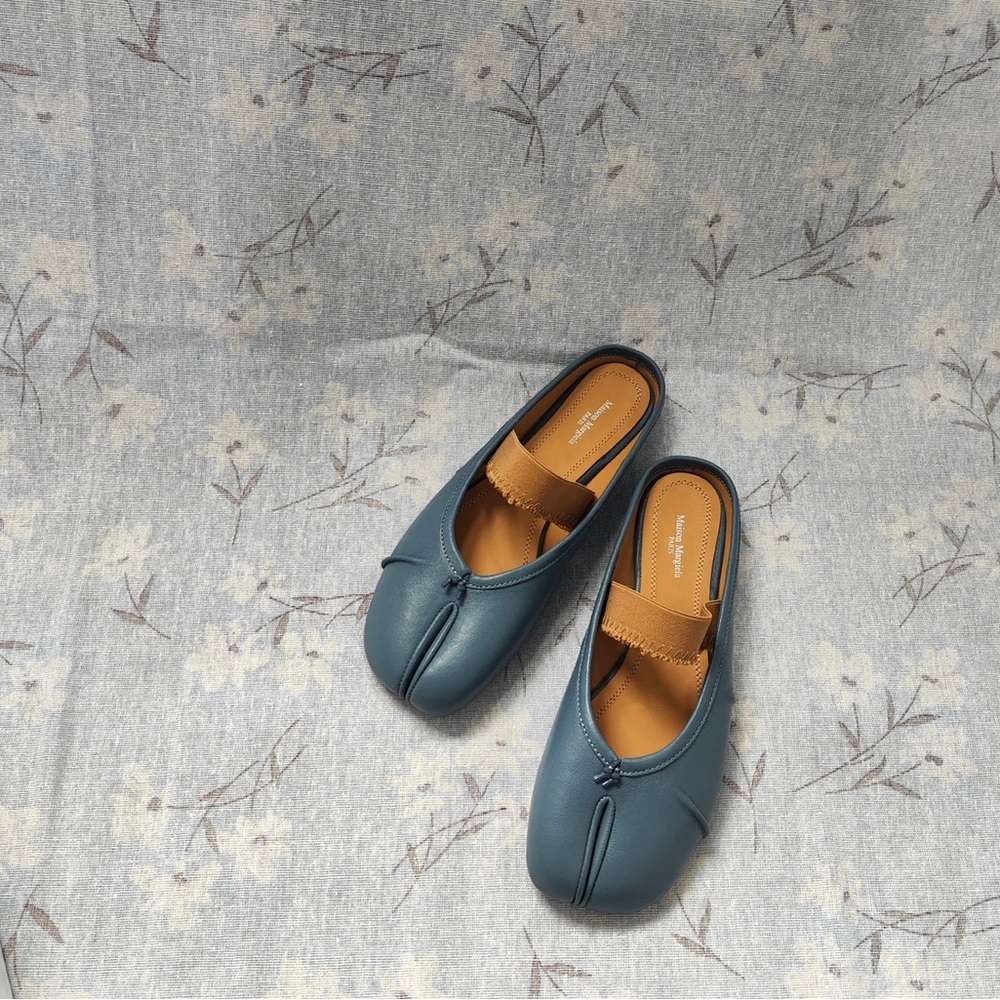 Maison Martin Margiela Blue Leather Tabi Mules with Tan Strap Detail